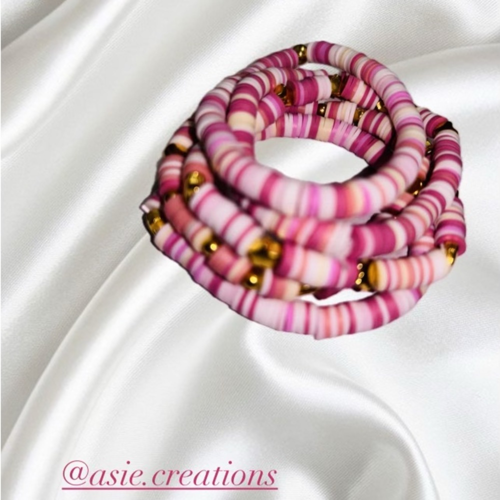 Five piece set clay bracelet💕